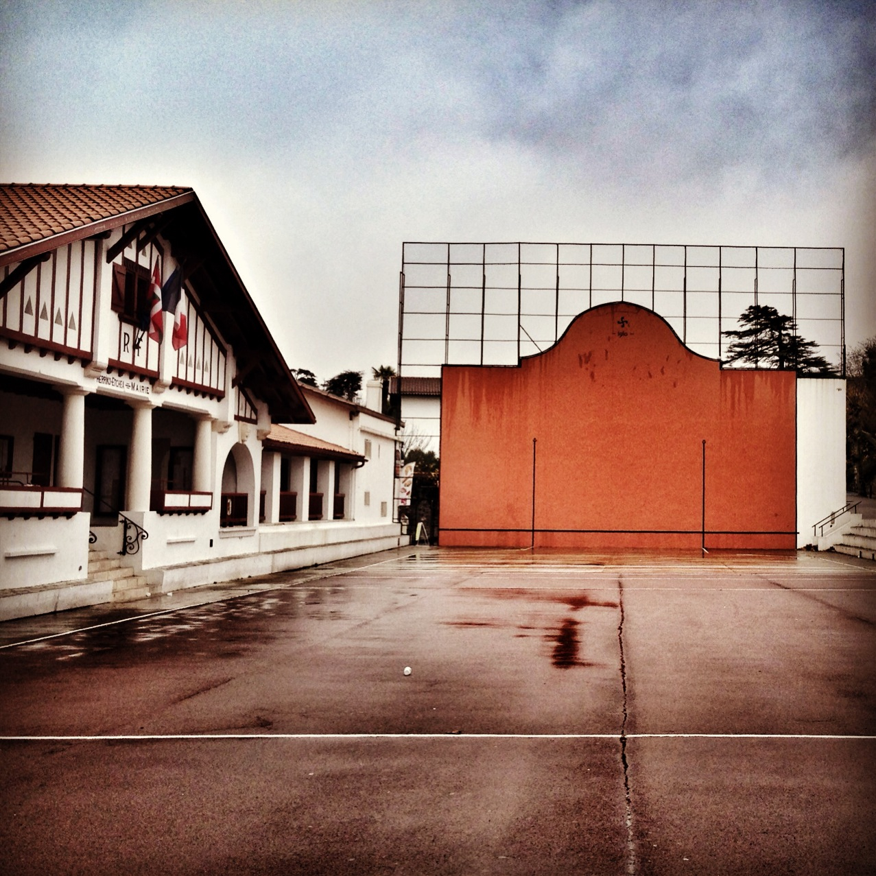 Pared de frontón largo Pared de frontón largo